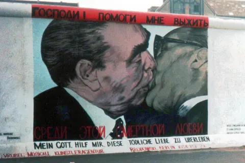 East Side Gallery